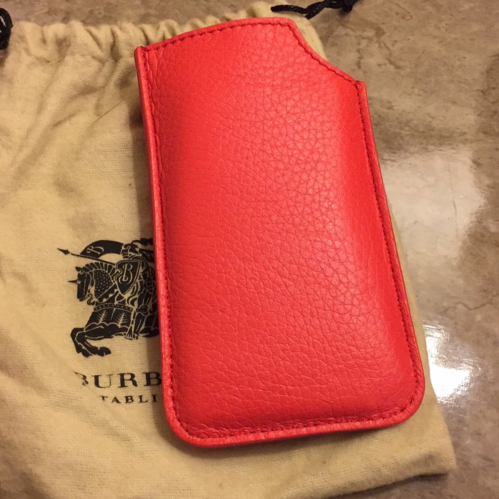 BURBERRY iPhone 5 5s Red Silicone Bloom Gel Sleeve - Picture 6 of 6